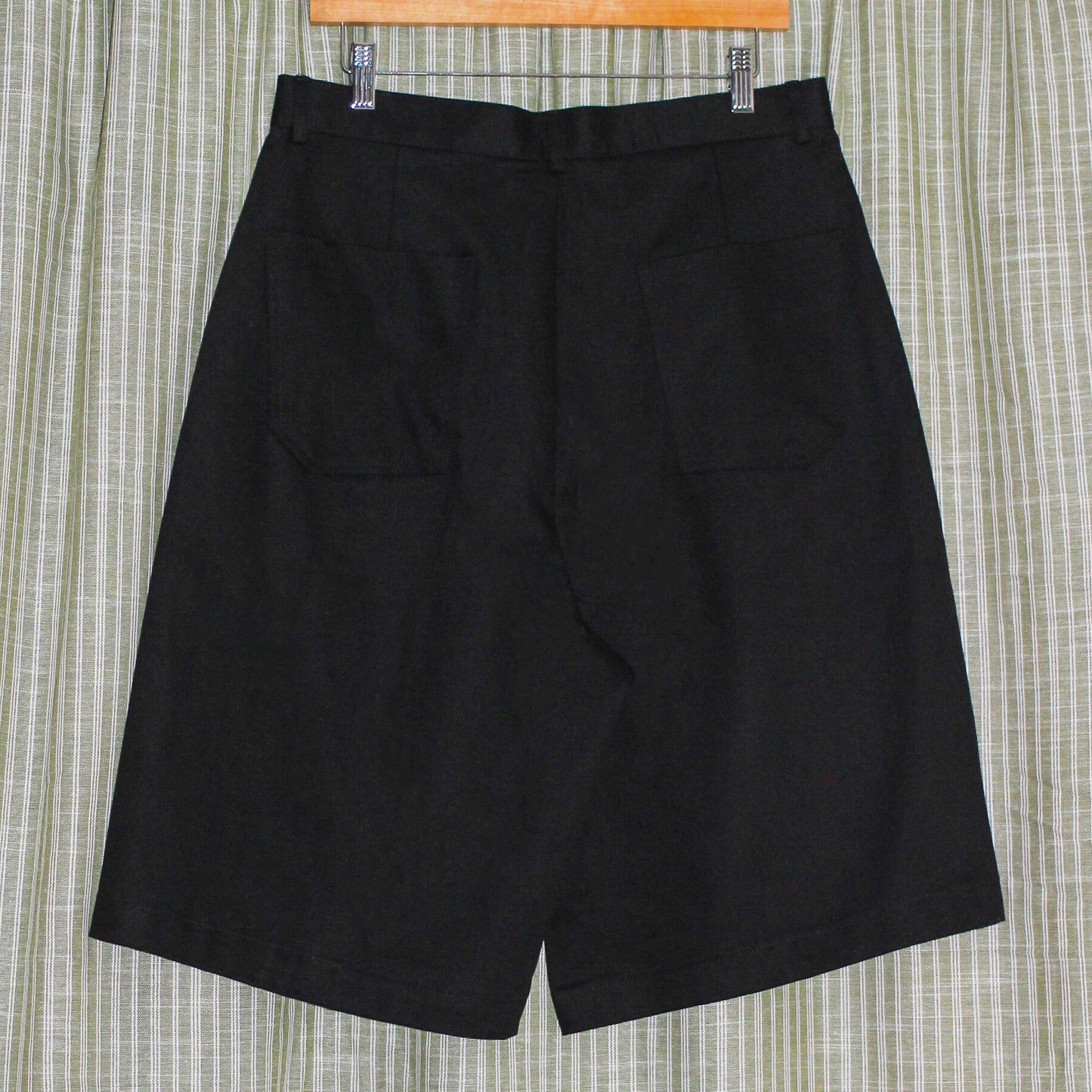 Pleated Bermuda Cotton Shorts